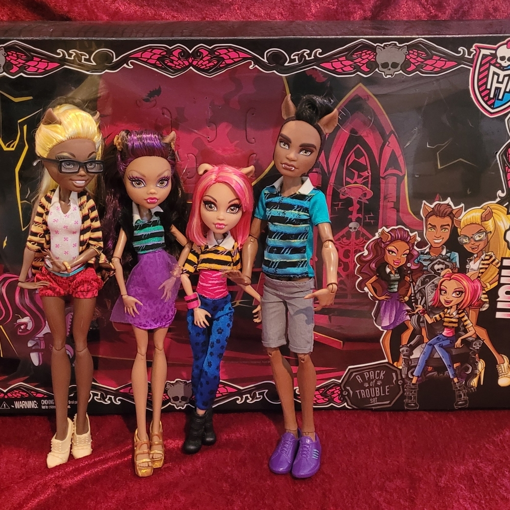 Monster High * Pack of Trouble Set